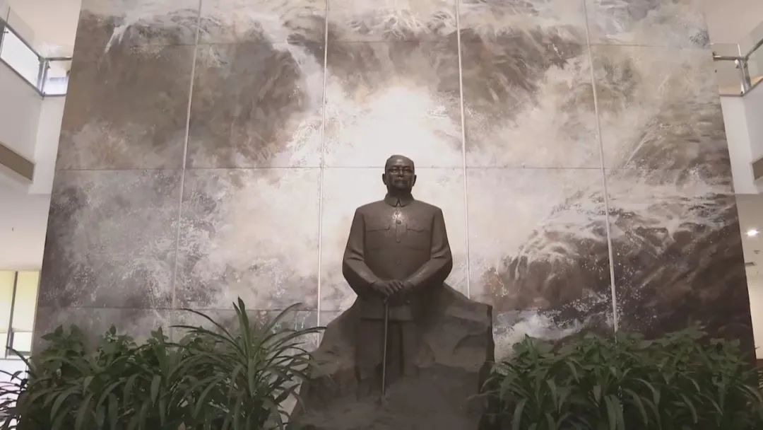 黃坤明到梅州調(diào)研 奮起直追迎頭趕上 加快實(shí)現(xiàn)老區(qū)蘇區(qū)全面振興發(fā)展.jpeg